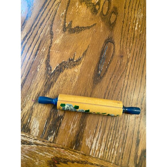 Vintage Hand Painted Miniature Wooden Rolling Pin W/ Blue Handles & Rose Design - Picture 2 of 5